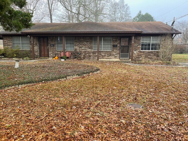 Building Photo - 3311 Garland Ave