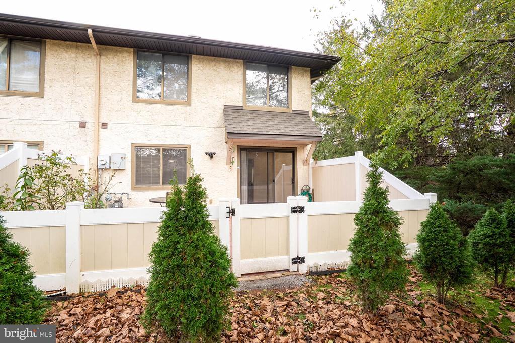 Foto principal - 29 Hampshire Dr