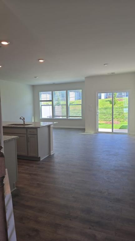 Foto del edificio - 1376 Amberview Ln