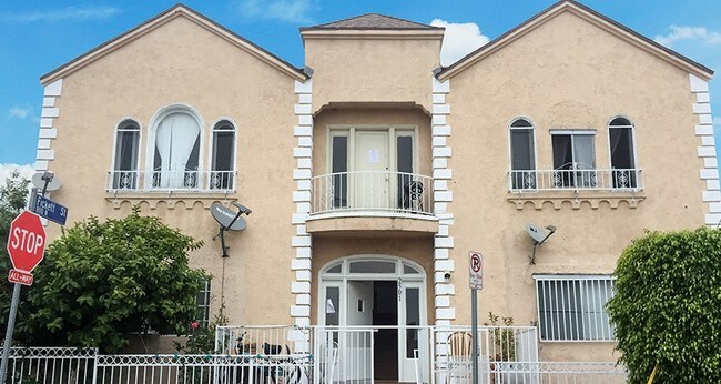 2501 HOUSTON STREET - Los Ángeles, CA, | MATTHEWS - 2501 Houston St