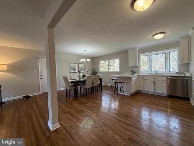 Building Photo - 1101 Dead Run Dr