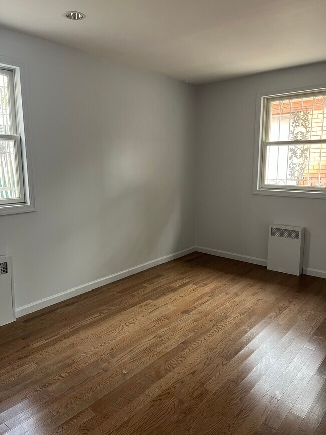Building Photo - 6401 Woodhaven Blvd
