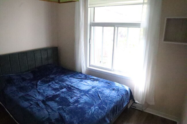 Photo du bâtiment - 2268 Rue D'iberville
