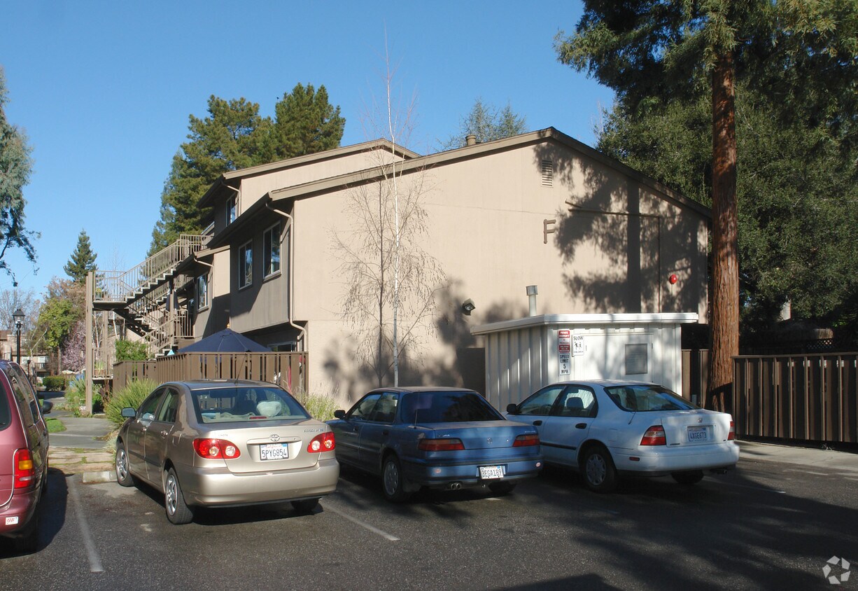 Foto principal - Arastravero Park Apartments