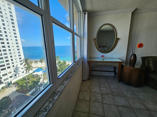 Foto del edificio - 2501 S Ocean Dr