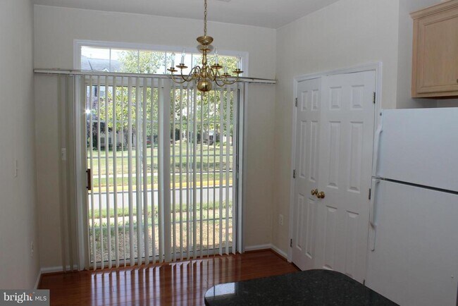 Foto del edificio - 20965 Kittanning Ln