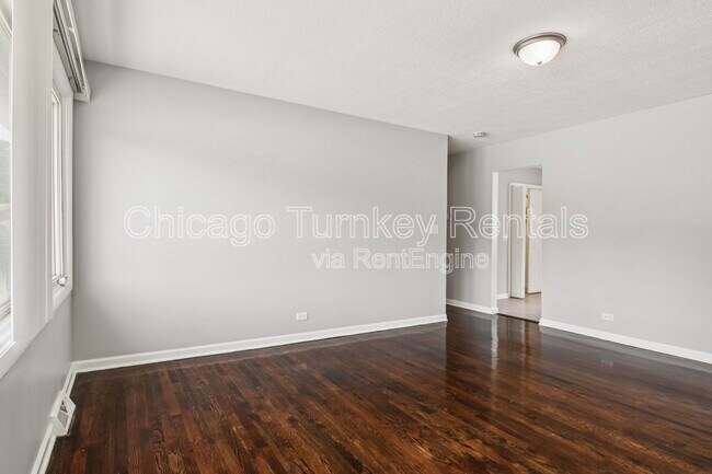 Foto del edificio - 16019 Circle Dr