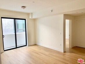Building Photo - 1822 Overland Ave