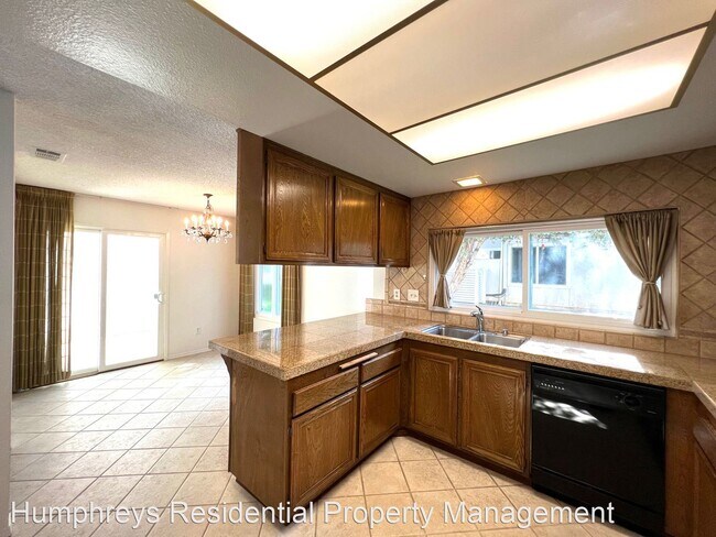 Foto del edificio - 3 br, 2.5 bath House - 2483 Caminito Venido