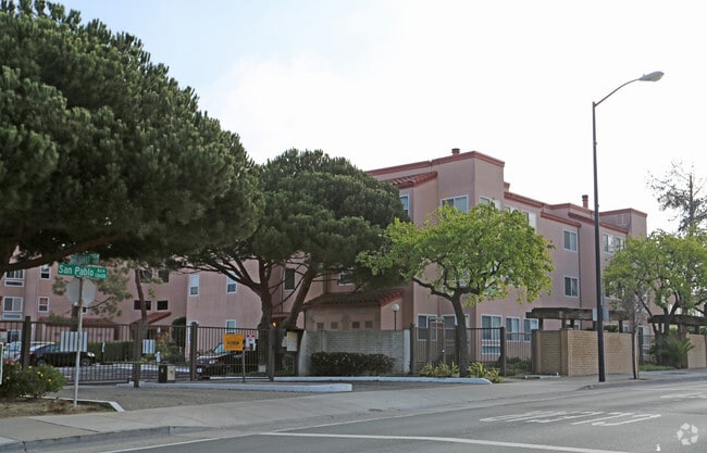 Building Photo - Evergreen Condominiums