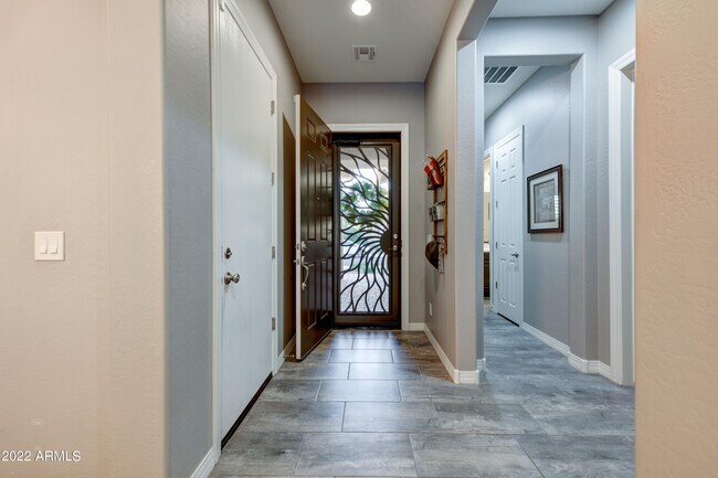 Foto del edificio - 26261 N 106th Dr