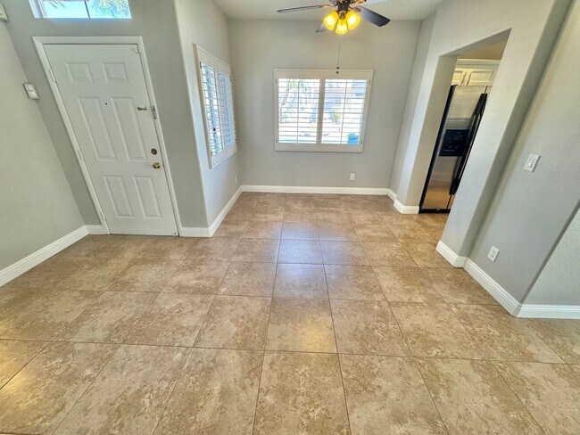 Foto del edificio - 5388 Runningbrook Rd
