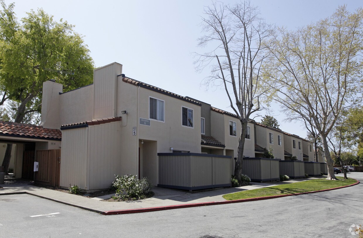 Townhomes on Gading 2640926415 Gading Rd Hayward, CA Apartments for Rent in Hayward