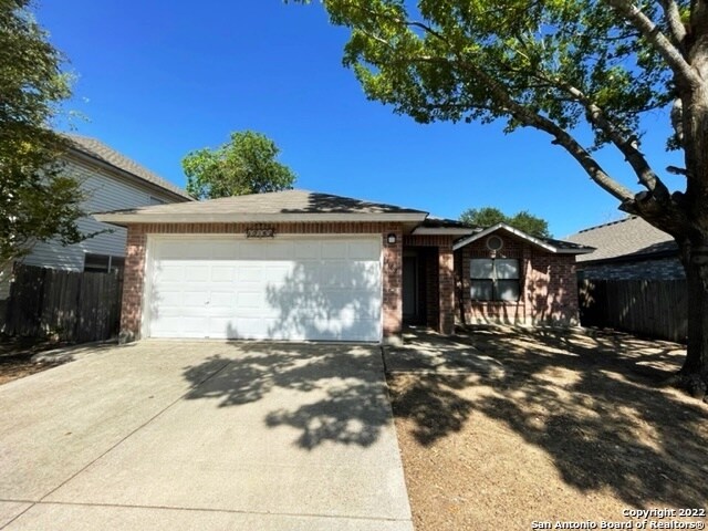 Foto del edificio - 13162 Regency Bend