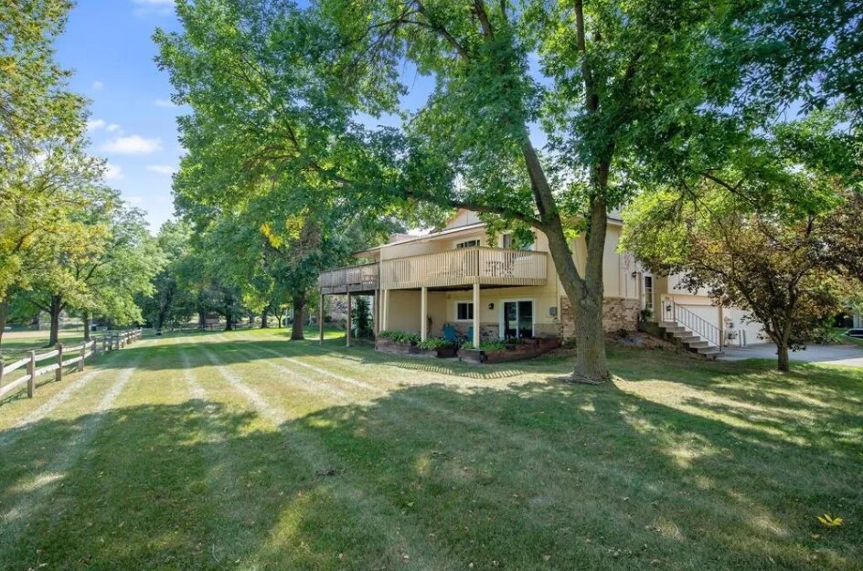 7205 Pontiac Cir, Chanhassen, MN 55317 Townhome Rentals in Chanhassen