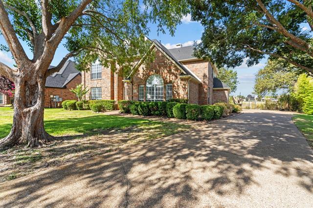 Building Photo - 300 Silverwood Cir