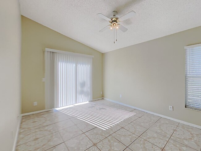 Foto del edificio - 1608 Elmstead Ct