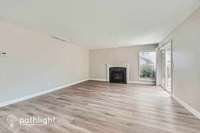 Building Photo - 2610 SE 133rd Ave