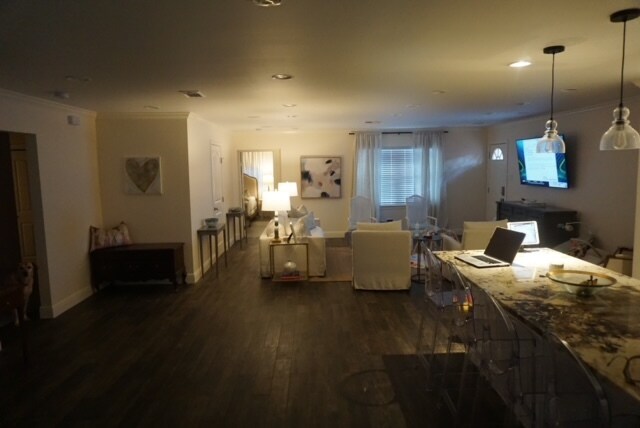 Foto del edificio - 8565 Hiridge St