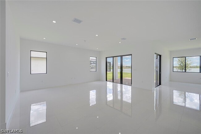 Foto del edificio - 4775 Quercia Dr