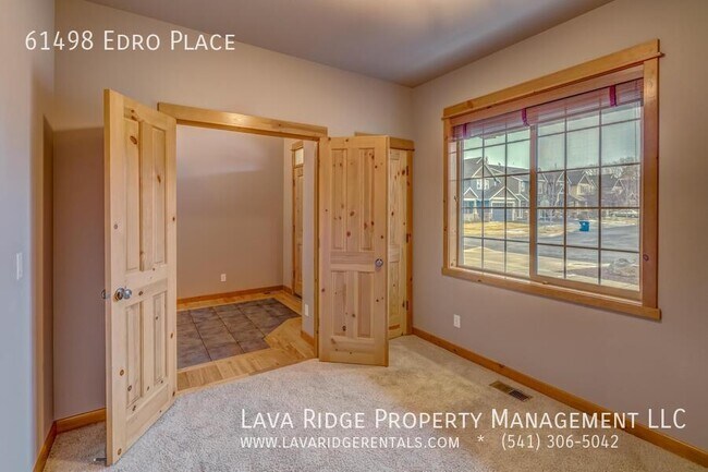 Building Photo - 61498 Edro Pl