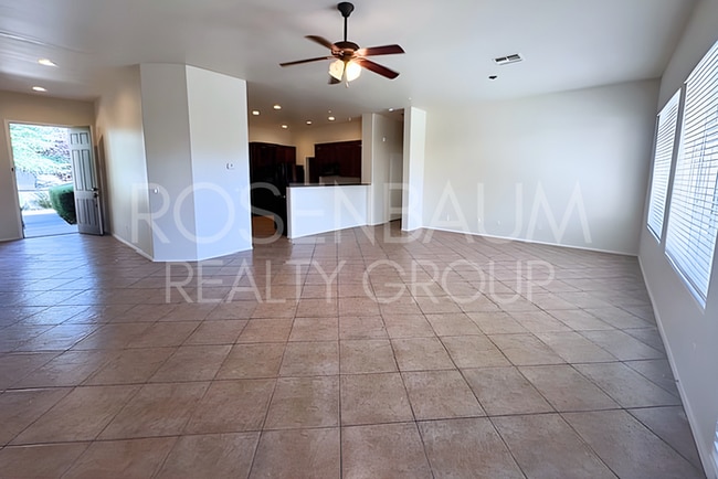 Foto del edificio - Gorgeous 3-bedrooms, 2-baths home in the h...