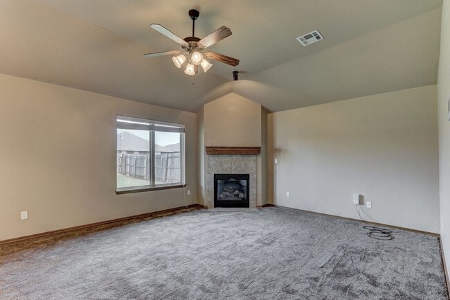 Building Photo - AVAILABLE 3-15-2020  FOR OCCUPANCY IN YUKON, MUSTANG SCHOOLS!