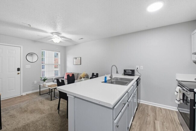 Building Photo - 254 Kings Creek Dr