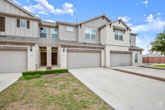 Building Photo - 602 Caterpillar Ln