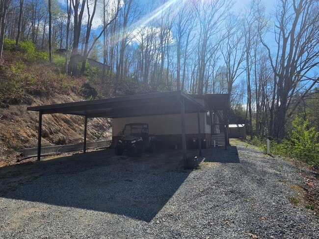 Photo - 107 Huckleberry Knob Ln House