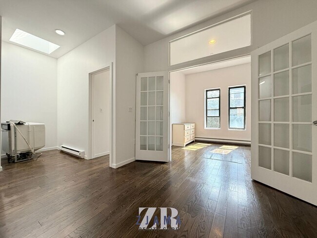 Foto del edificio - 950 Nostrand Ave
