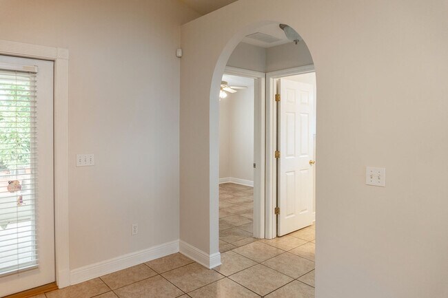 Foto del edificio - 1106 High Meadow Dr