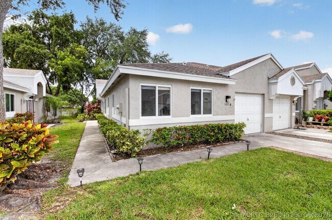 Building Photo - 9220A Vineland Ct