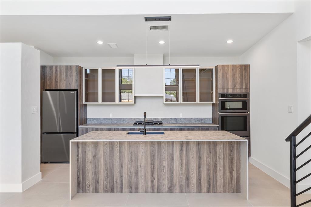 Foto principal - 10941 Bluebird Pl