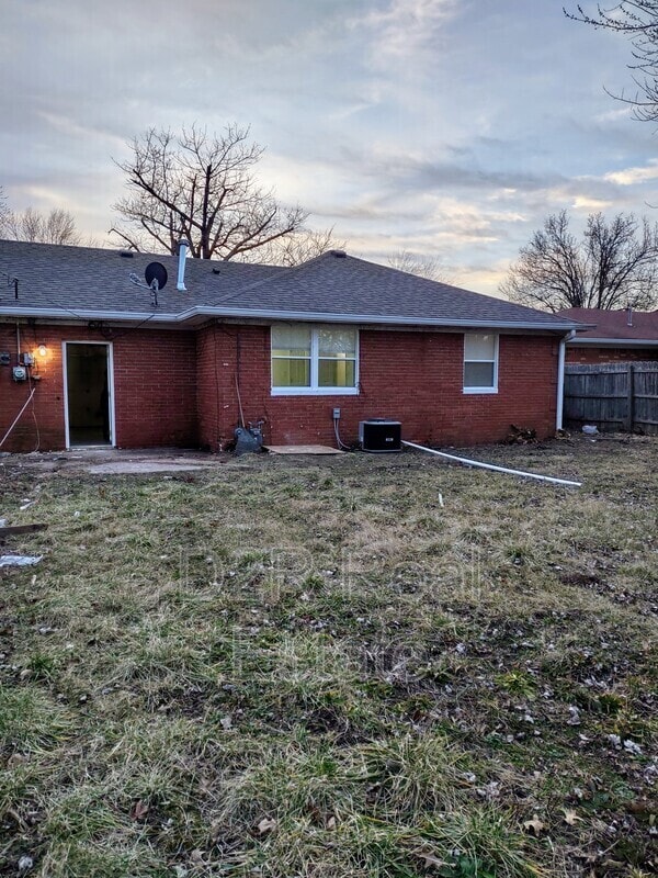 Foto del edificio - 7909 Southfield Dr