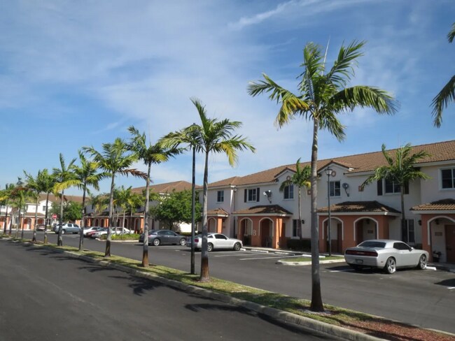 Foto del edificio - 17343 NW 7th Ave