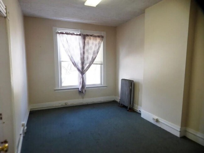 Foto del edificio - 32 - 364-368 Maple Street