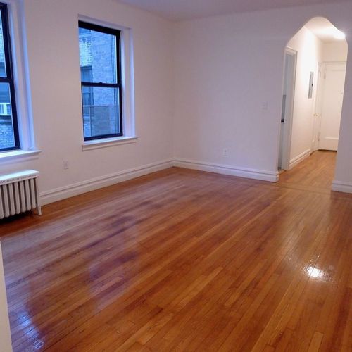 Foto del edificio - 415 W 24th St