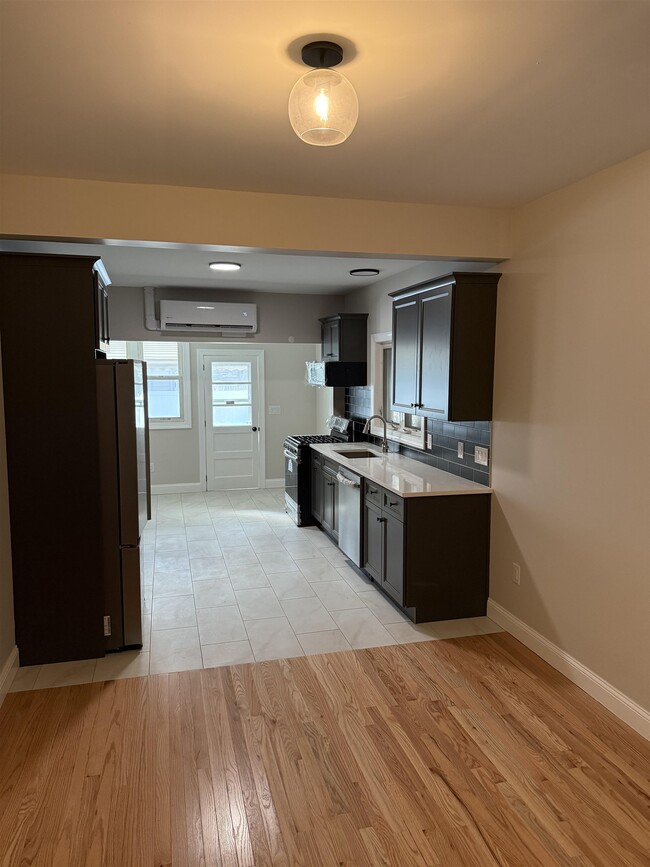 Foto del edificio - 183 Lexington Ave