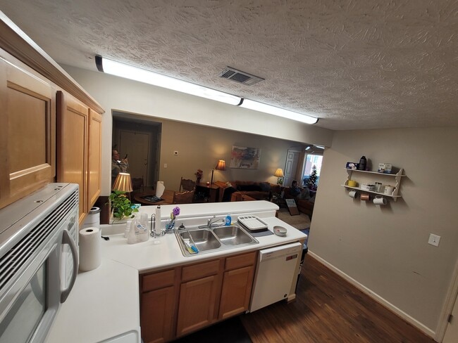 Building Photo - The Edge Condos