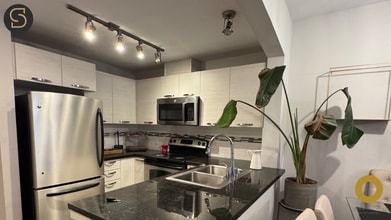 Building Photo - 7428 Byrnepark Walk