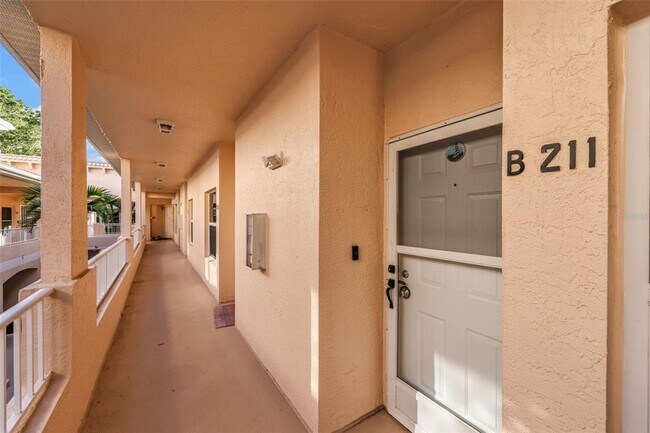 Building Photo - 1044 Woodshire Ln