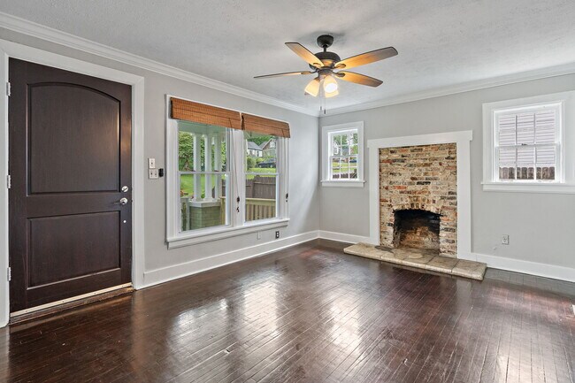 Foto del edificio - 1012 Cahal Ave