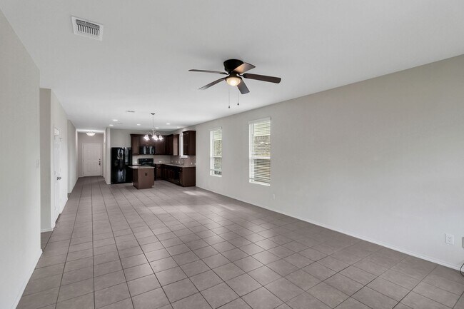 Foto del edificio - 5216 Cressler Ln