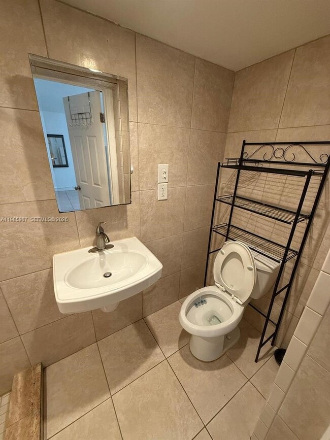 Foto del edificio - 633 Mokena Dr