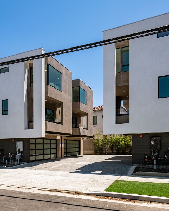 Foto del edificio - 6928 Clinton St