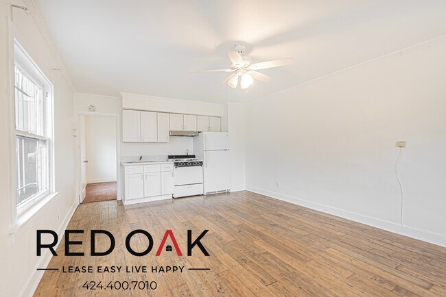 Foto del edificio - Inviting One Bedroom with Included Kitchen...