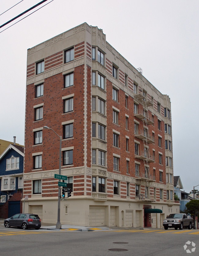 Building Photo - 195 25th Ave