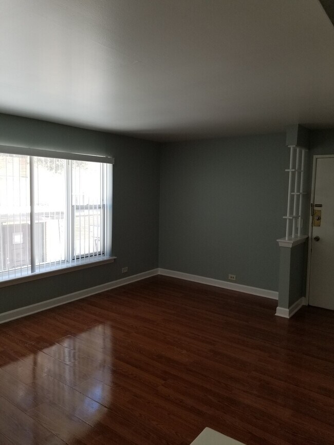 Foto del edificio - 406 E 109th St