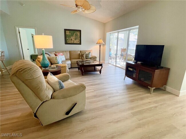 Foto del edificio - 784 Willowbrook Dr